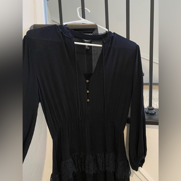 Forever 21 black boho lace trimmed dress size small - Picture 2 of 10